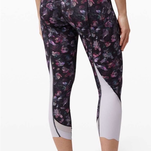 Lululemon wunder under crop- luxtreme- roll down - Picture 3 of 9